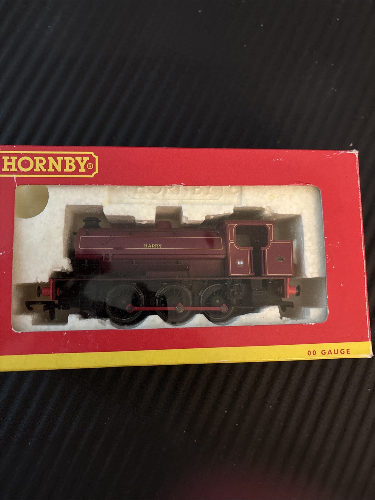 Hornby R2096 NCB 0-6-0ST J94 “Harry” Austerity Tank Engine