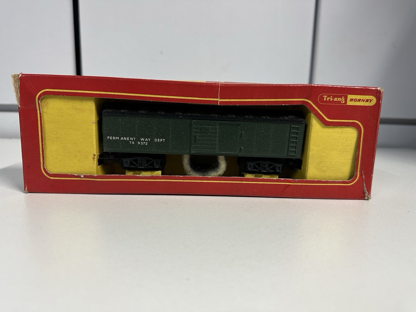 TRIANG r344 TRACK CLEANER CAR COACH BOXED