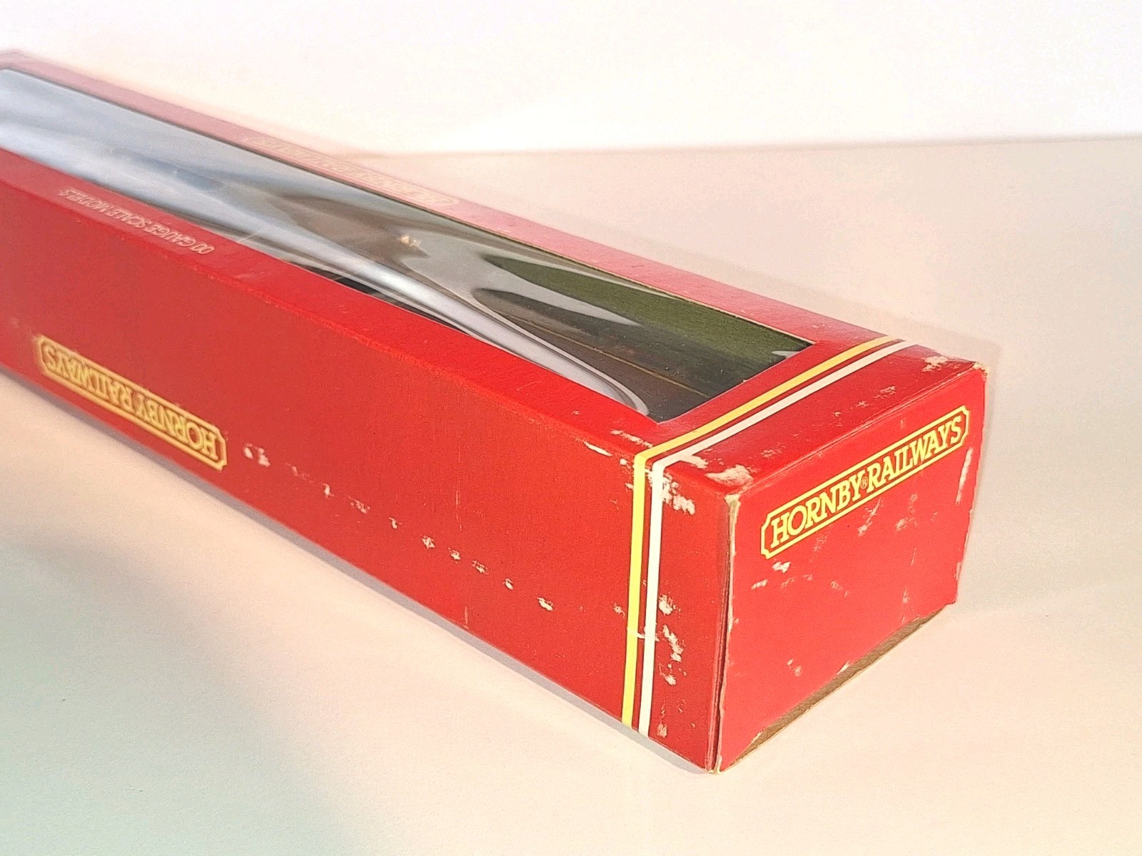 Hornby R134 BR Duchess Of Norfolk. New Old Stock. Mint Cond. Boxed. 2 Rail DC.OO