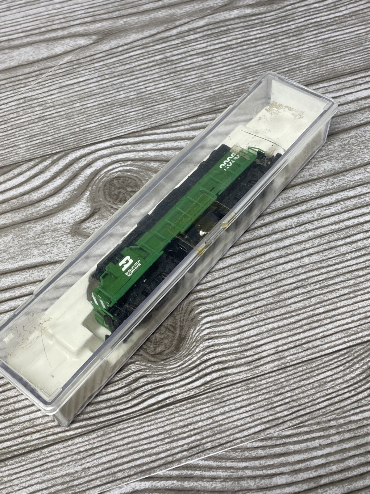 N Life-Like 433-7841 EMD GP38-2 BN Loco #2098 Rapido couplers