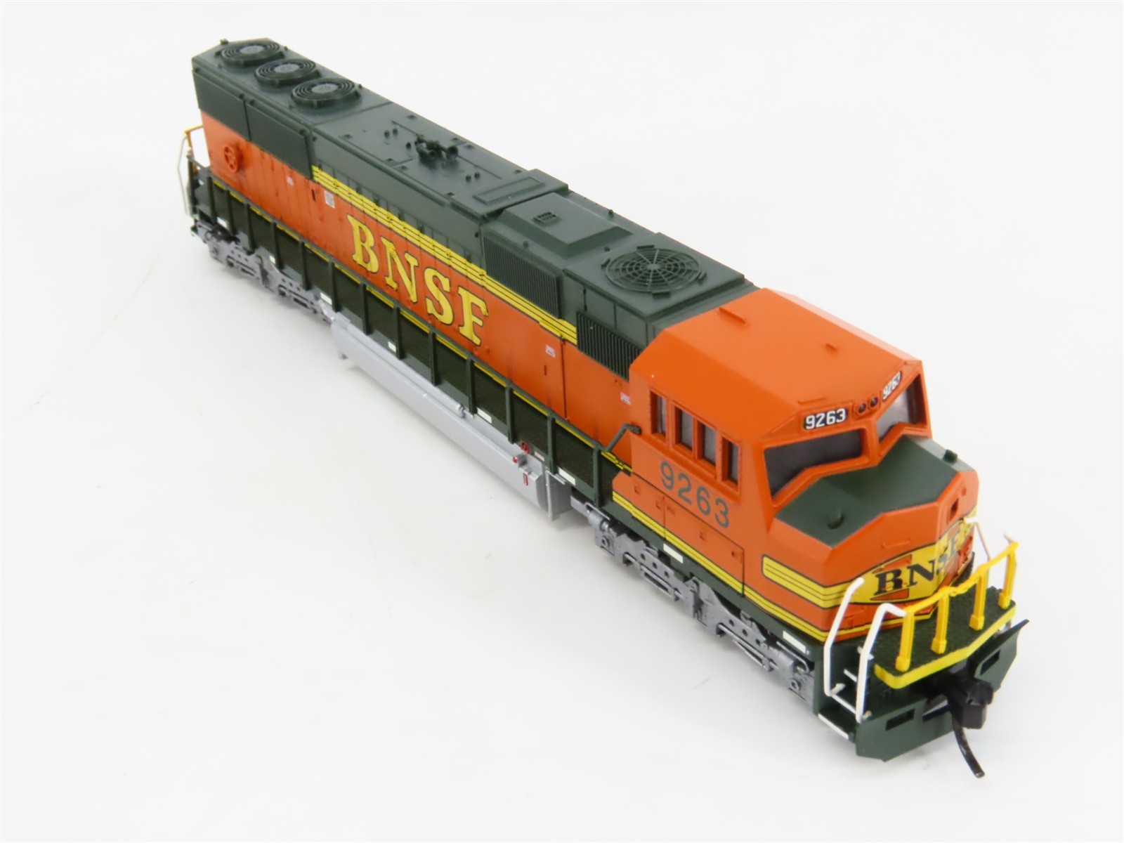 N Scale Atlas 49269 BNSF Railway SD60M Diesel Locomotive #9263 – DCC Ready