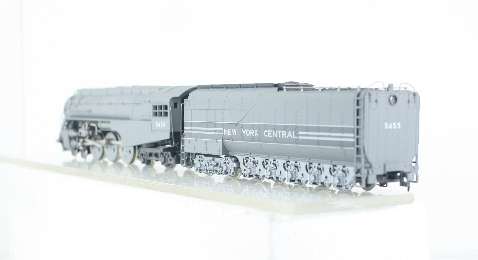 HO Scale Rivarossi 1543 New York Central Streamlined 4-6-4 Dreyfuss Hudson