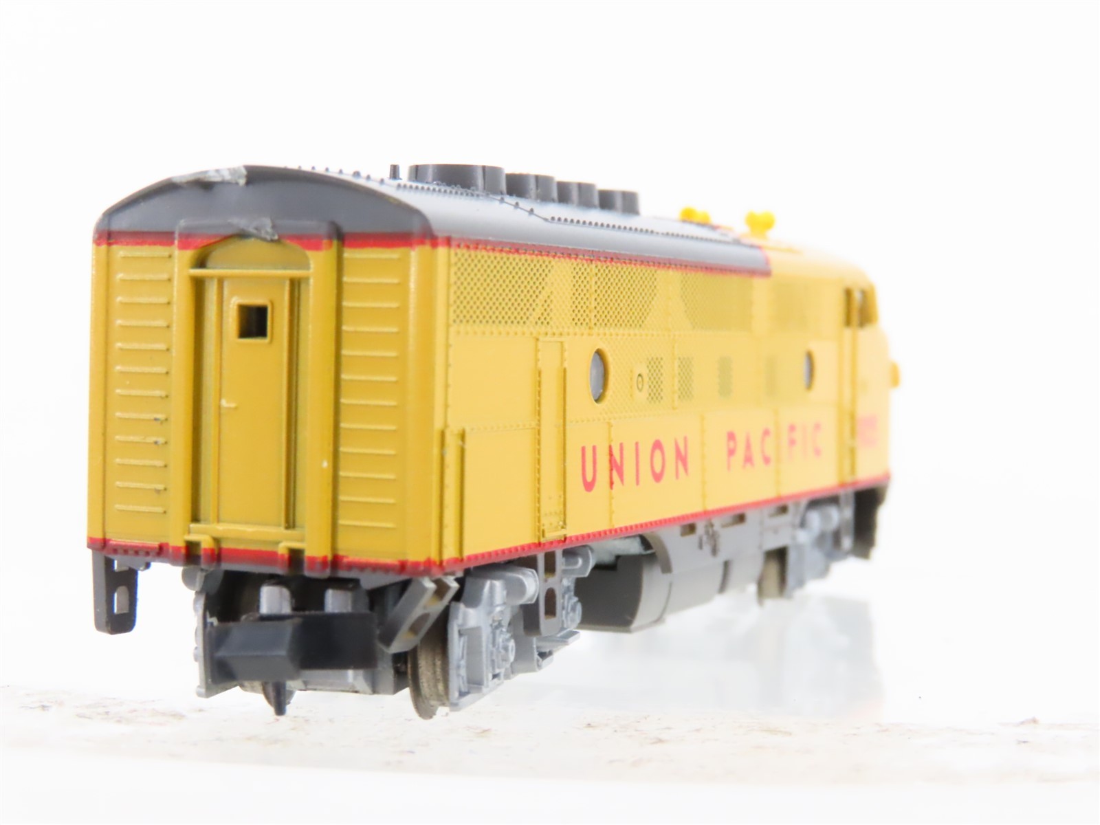 N Scale KATO 176-073 UP Union Pacific F3A Diesel Locomotive #905