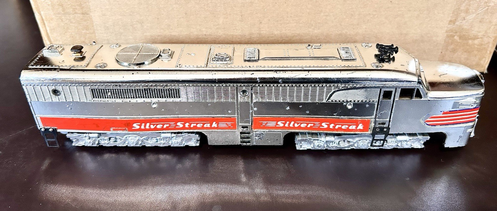 American Flyer “405” Silver Streak diesel locomotive (#81)