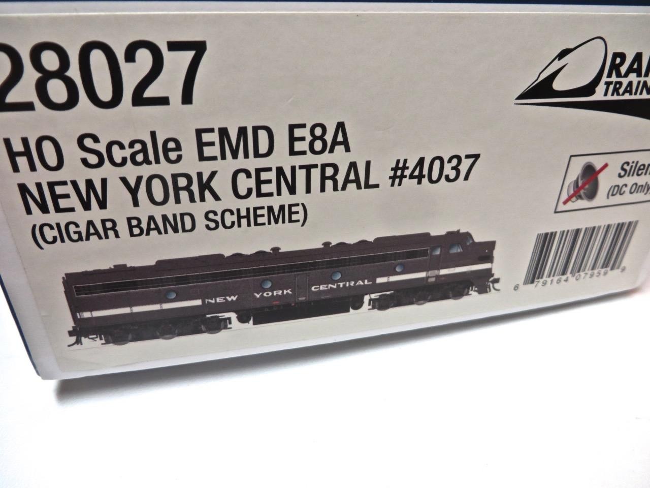 HO Rapido 28027 Penn Central E8A Powered Diesel 4037 DC Silent Version Brand New