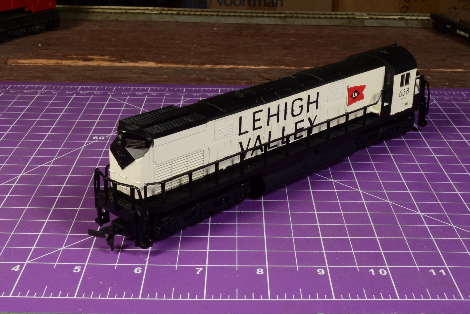 TrkRdy True CO-CO setup – Lehigh Valley ALCO Century 628 Diesel Locomotive, GWC