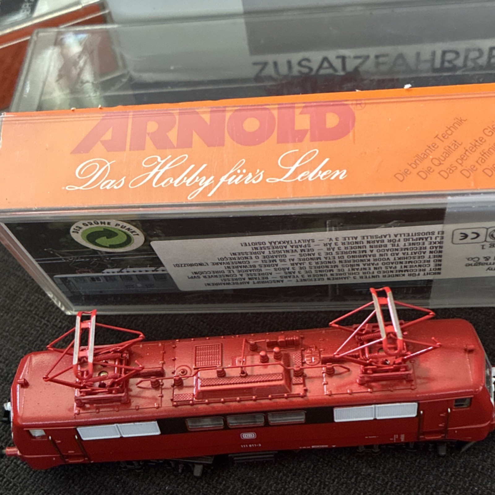 Arnold N Gauge Electric Locomotive BR 111 DB Red Plastic Metal
