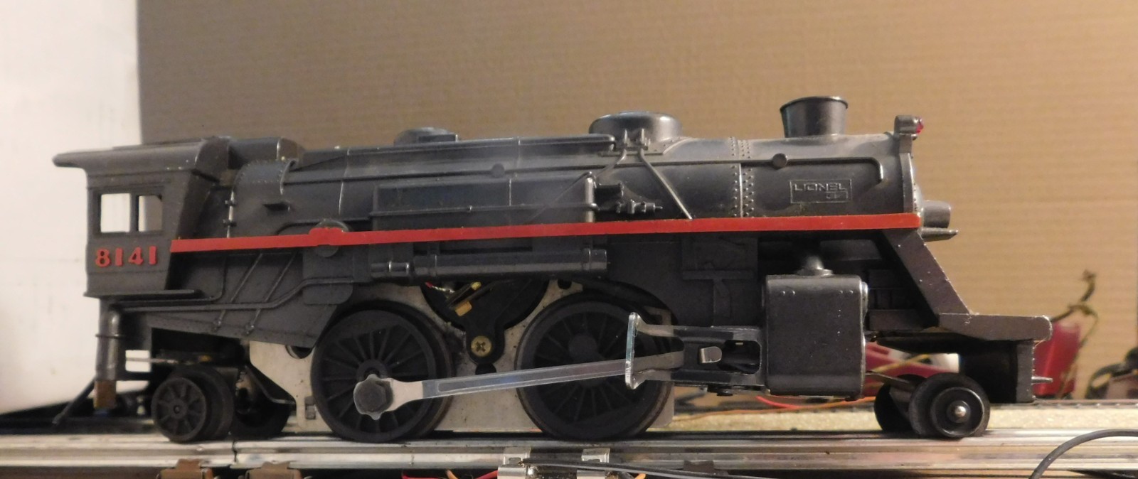 Lionel AC 2-4-2 Locomotive ~ PENNSYLVANIA ~ Light, Sound & Smoke Rd# 8141 – O