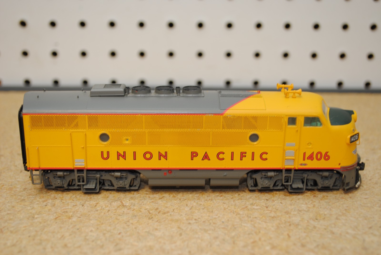 InterMountain Railway Co. 49103-10 Union Pacific #1406 EMD F3A Diesel Loco HO