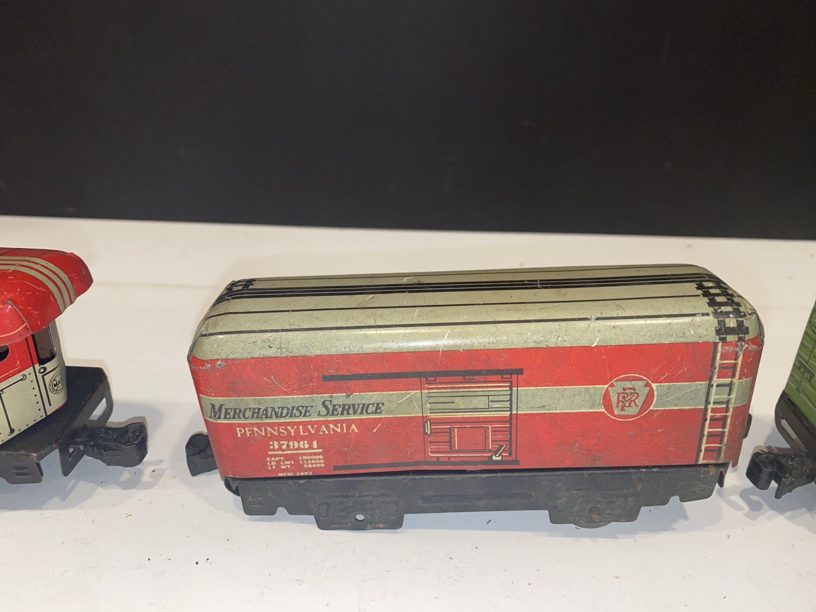 Vintage Marx O Gauge Tin Litho Train Car Lot: NYC 20102, PA 37961, Lehigh 28500