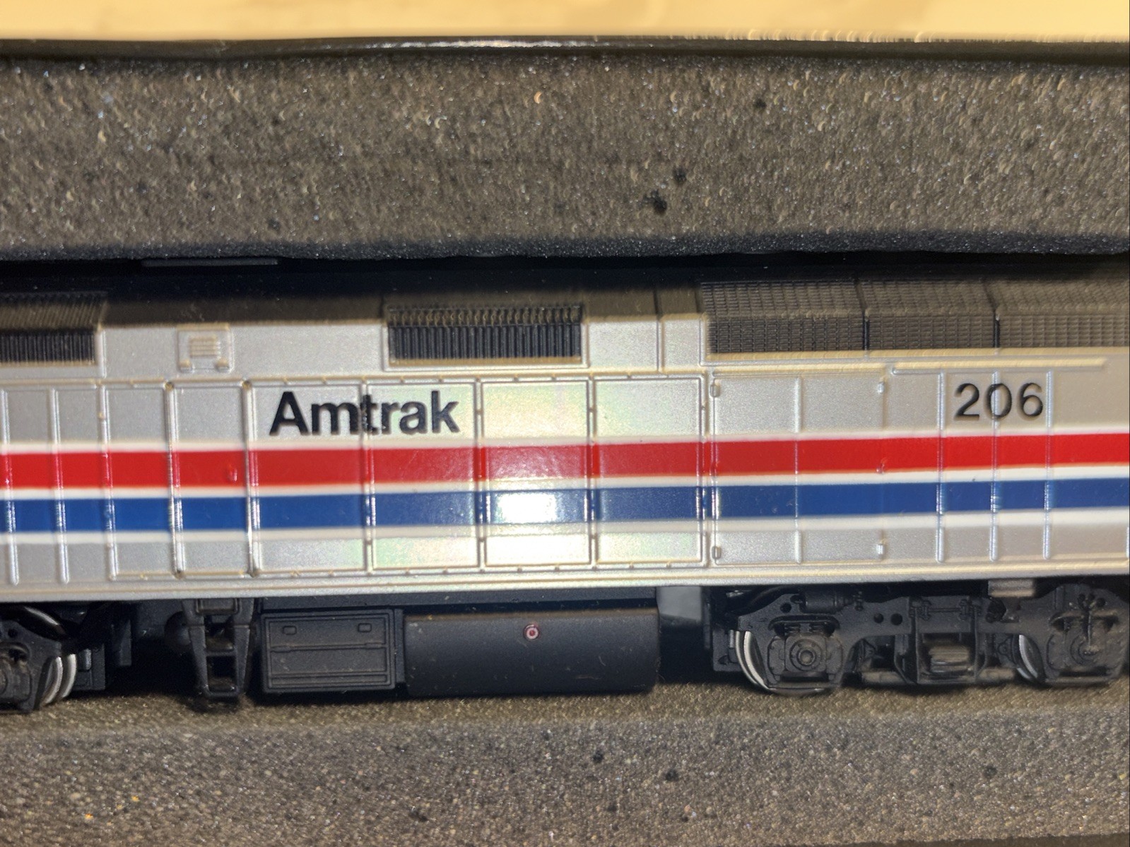 LI005 BACHMAN SPECTRUM 87017 train Ho Locomotive diesel EMD F40 PH Amtrak 227