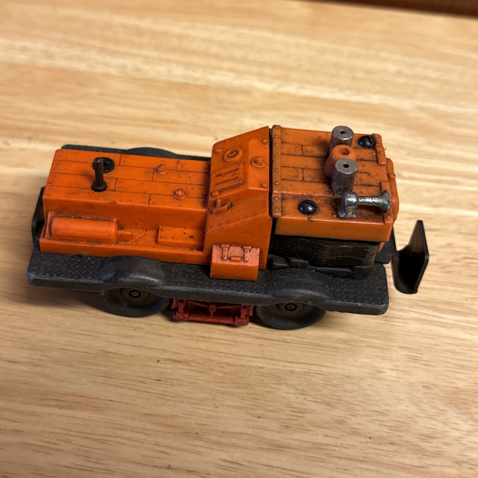 Lionel 250 Steam Locomotive Orange Stripe Vintage USA Tender & Track Cleaner