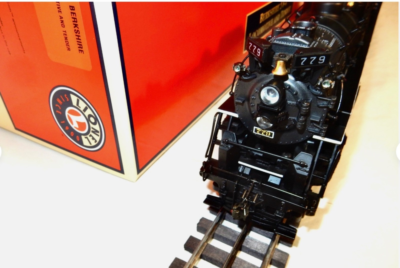 Lionel 6-38050 O TMCC Nickel Plate Railroad 2-8-4 Berkshire #779 NOS In Box