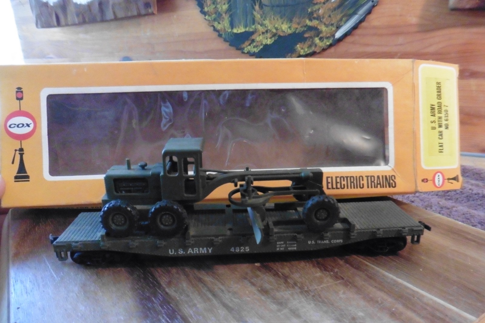 Vintage Cox HO U.S. Army #4825 Flat Car with Road Grader #615070 Original Box