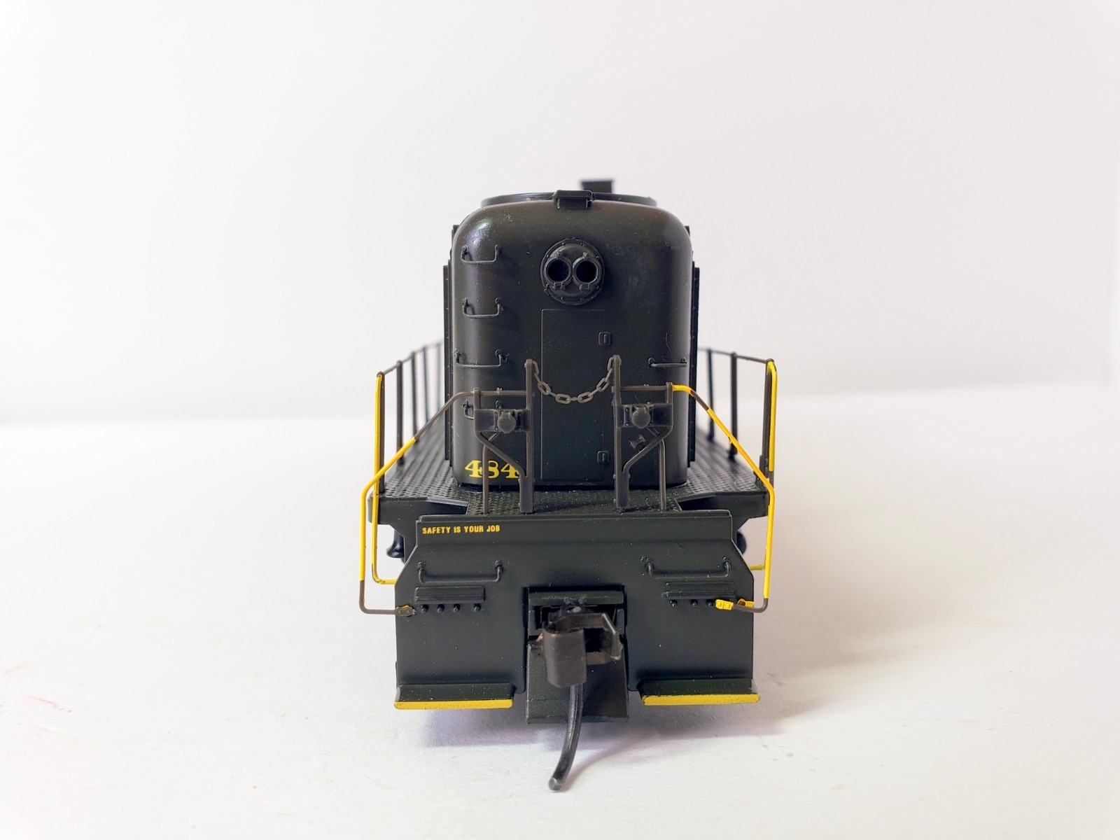 Athearn RTR HO RS-3 Locomotive Reading Company #484 DCC