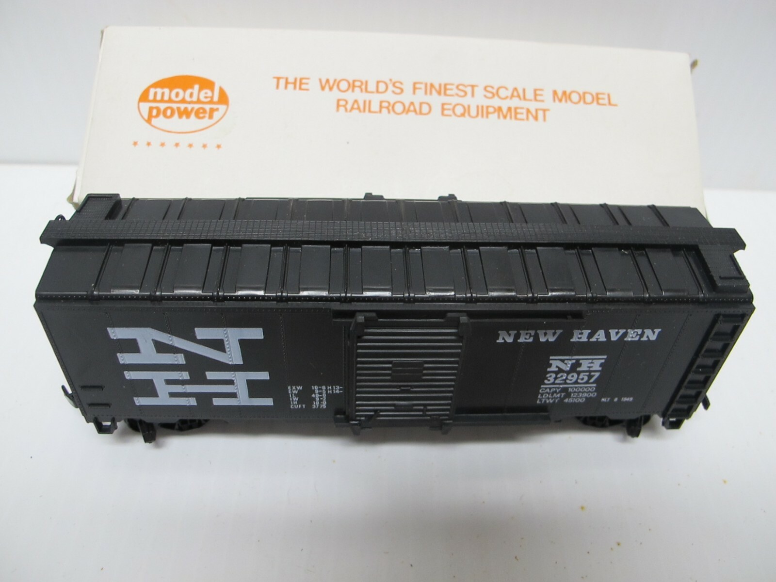 Vintage Model Power~Santa Fe 40′ Box Car New Haven Train Car~8000~HO Scale~NIB
