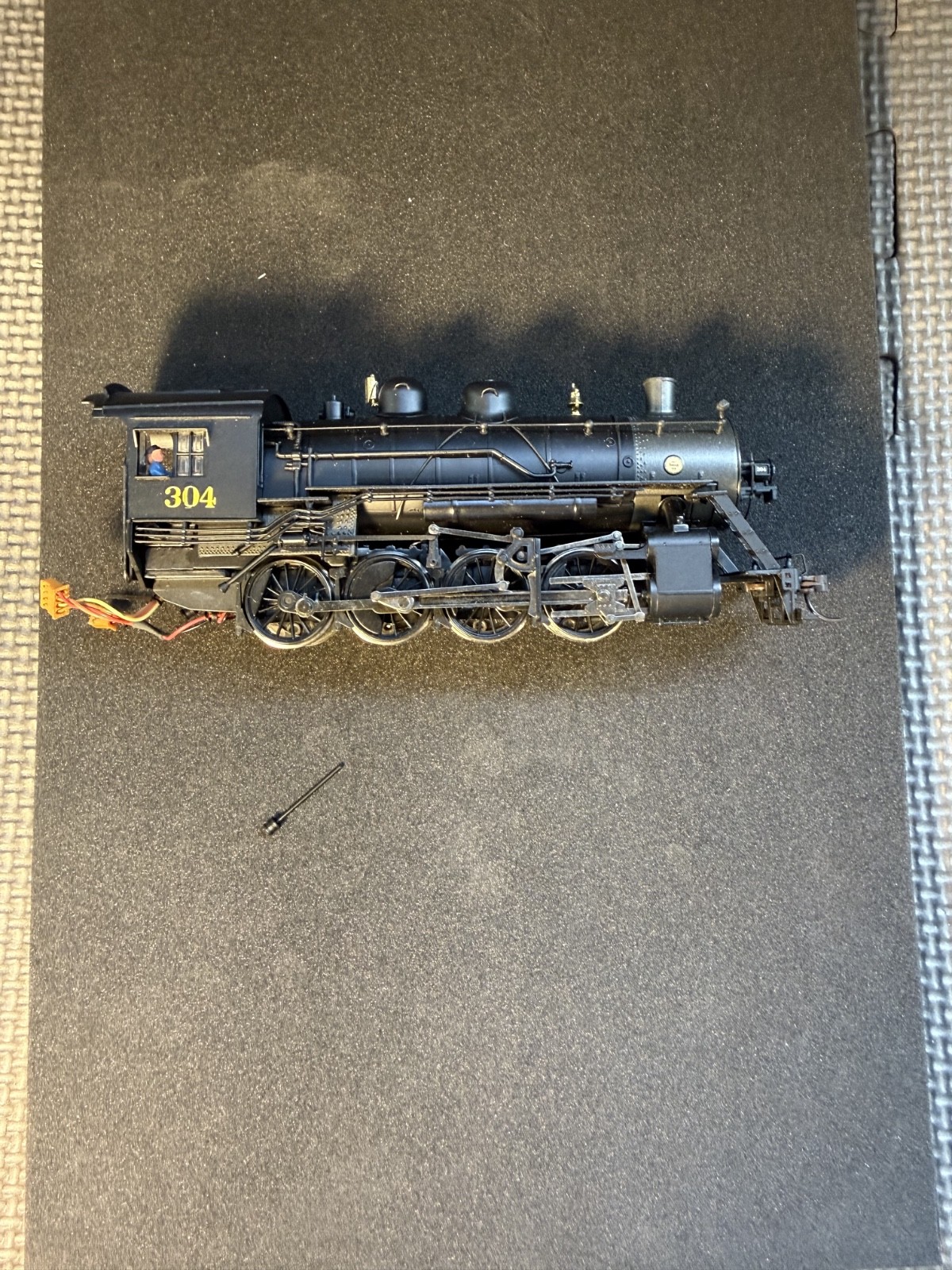 HO Scale Bachmann Spectrum 11422 CRR Clinchfield 2-8-0 Steam Locomotive #304
