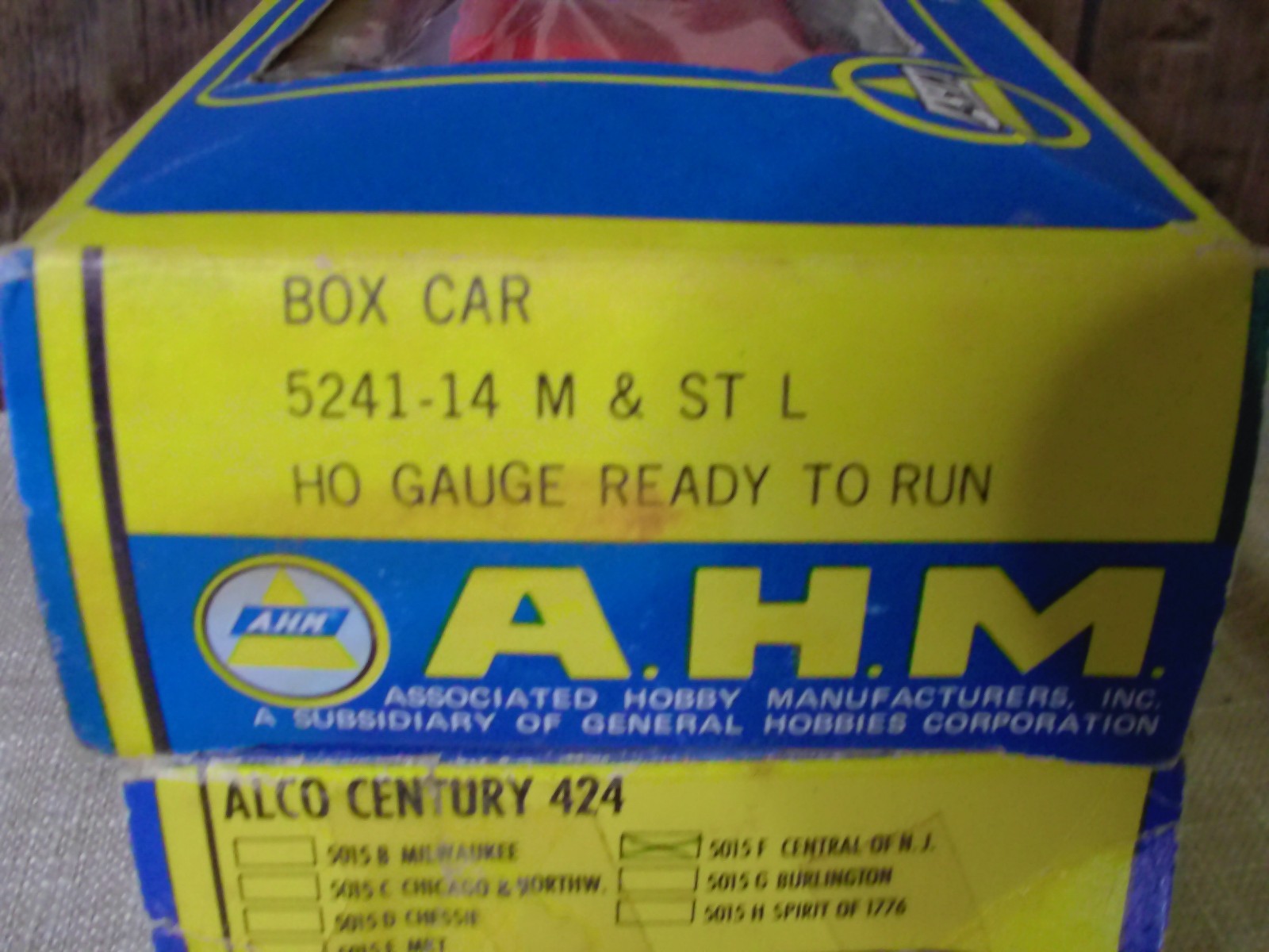 AHM ALCO Century 424 5015 F Central Of N.J. #1540 Diesel & 2 M-STL BOX CARS
