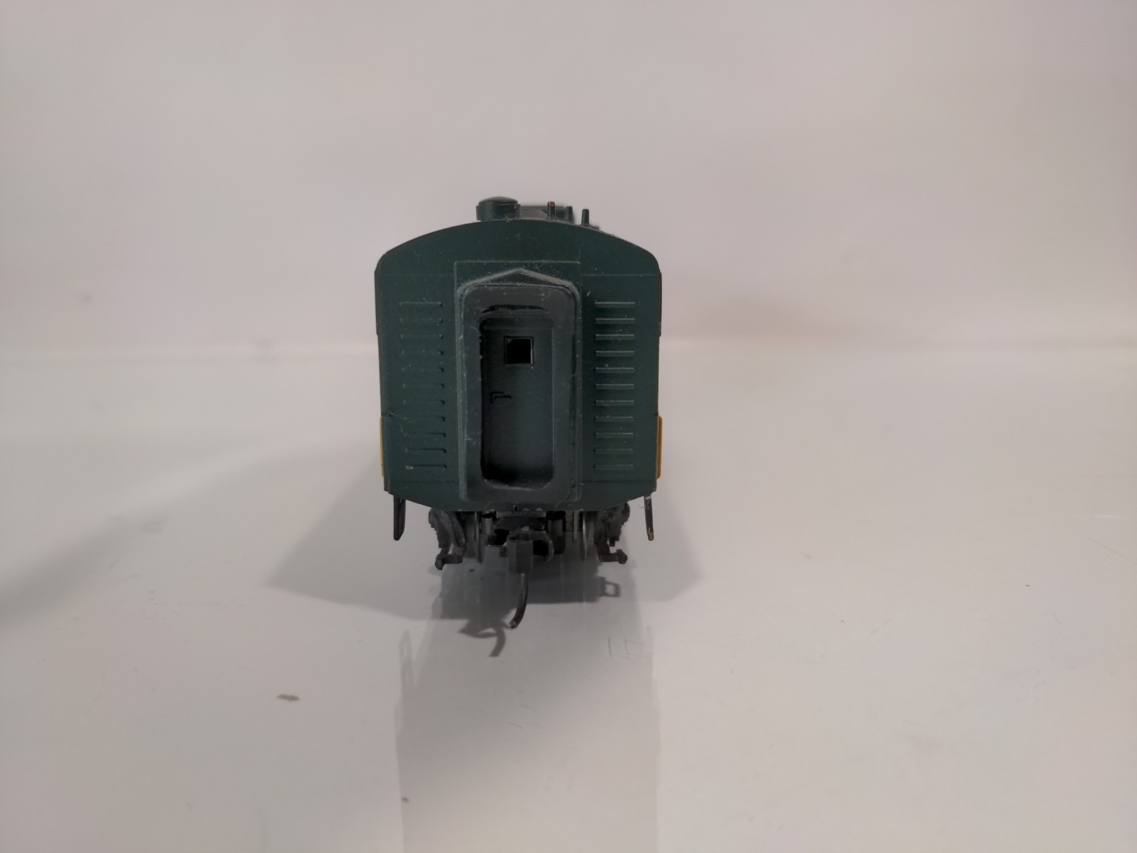 Trains, Inc Brass HO Emd E9B Chicago and North Western CNW 5026B Custom Paint