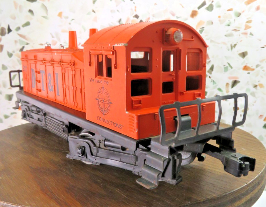 Lionel DT & I 6-8111 O Gauge Orange/Black Diesel Locomotive UNTESTED AS IS