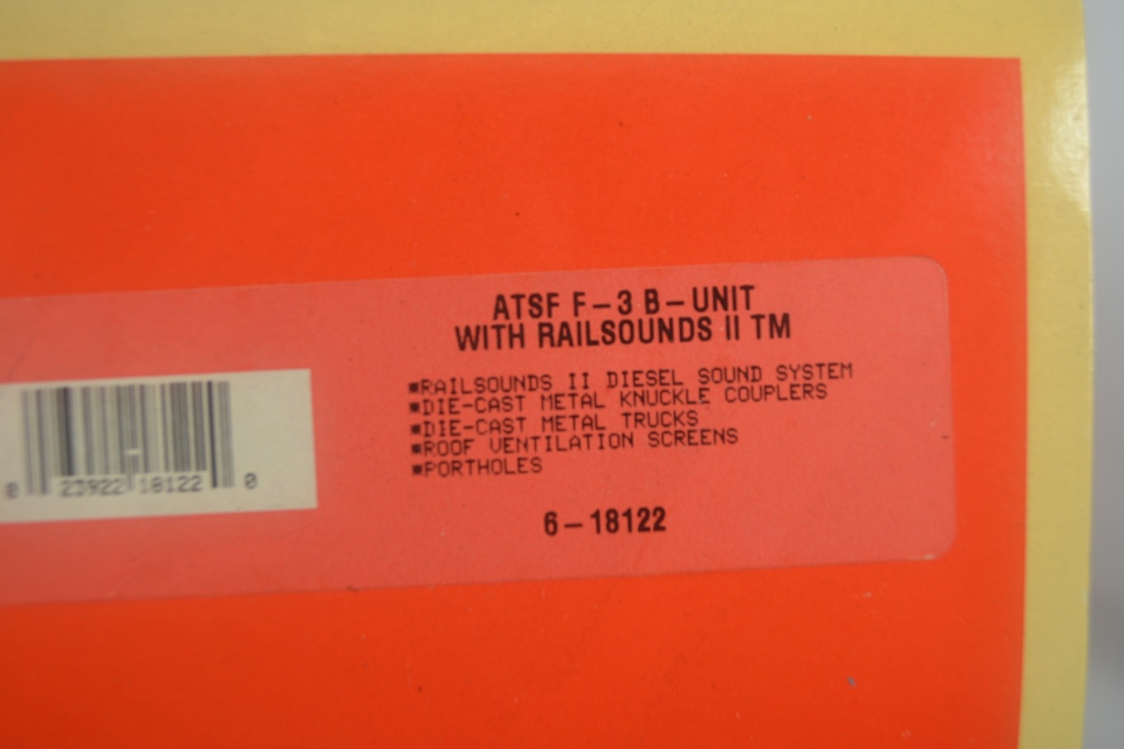LIONEL 6-18117 & 18121 & 18122 SANTA FE, F-3, BLUE AND YELLOW, A-B-B-A, LN-BOXED