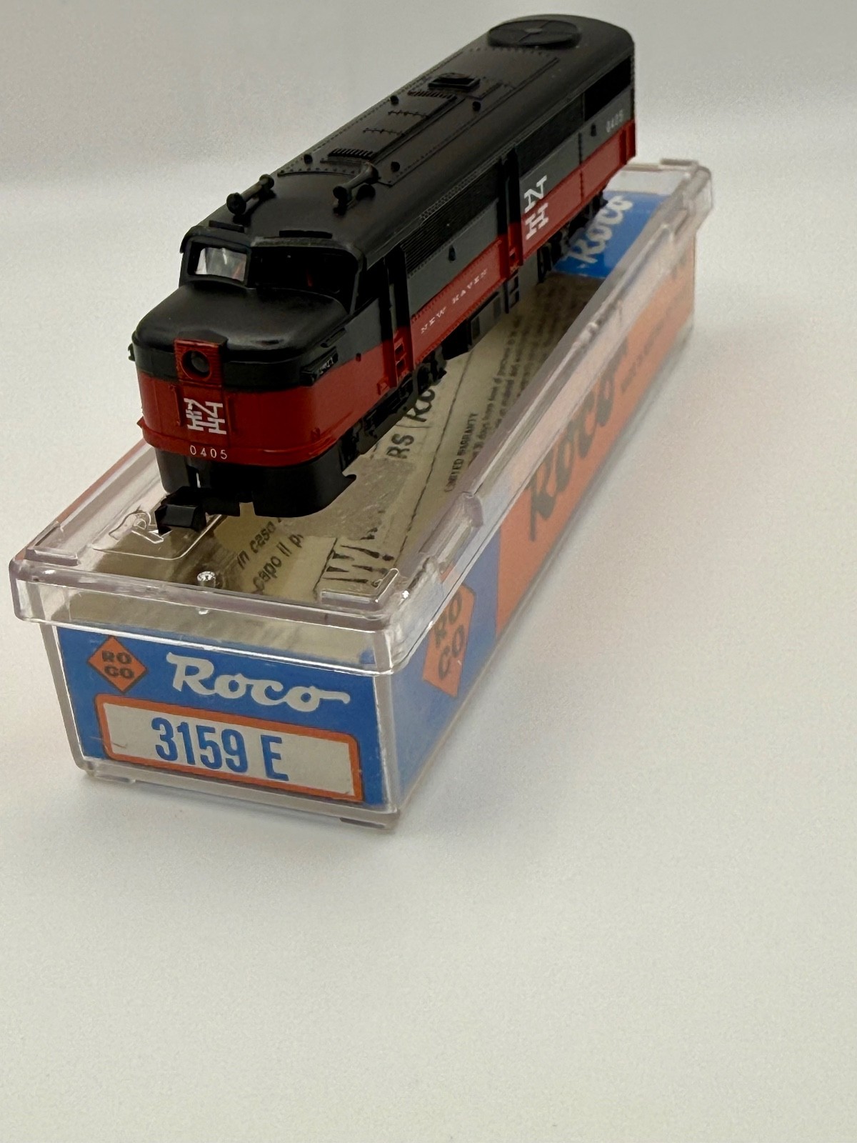 RARE N NIB Walthers/ Roco FA1 Diesel Locomotive New Haven NH #0405 Black-Red-Wh