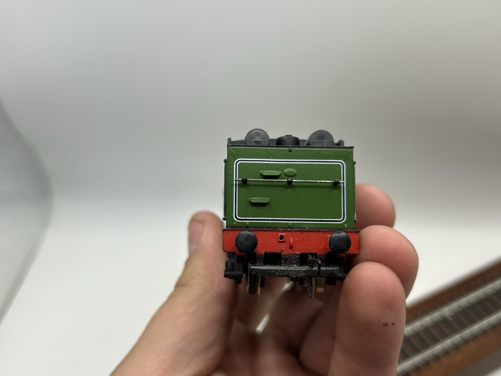 OO Hornby R053 LNER Class B17 4-6-0 Steam Locomotive ‘Manchester United’ – MINT