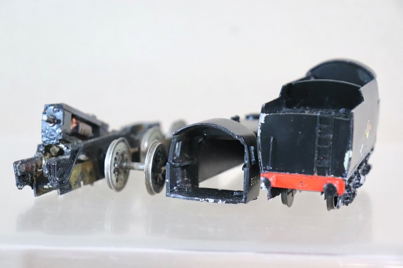 K’s KEYSER REPAIR KIT BUILT OO BR 0-6-0 Q1 CLASS LOCOMOTIVE 33012 oe