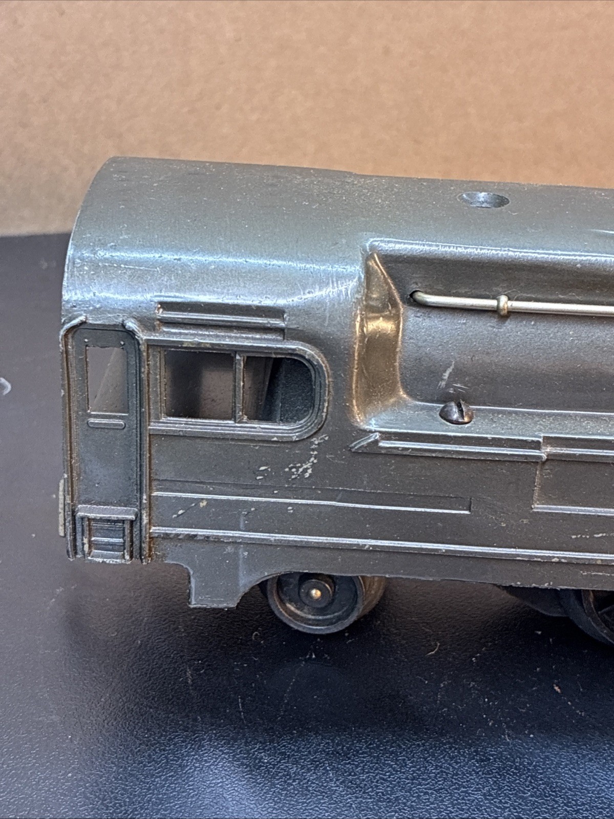 Lionel #1688E Lionel Lines (2-4-2) Streamline Locomotive O/027 Gauge Untested