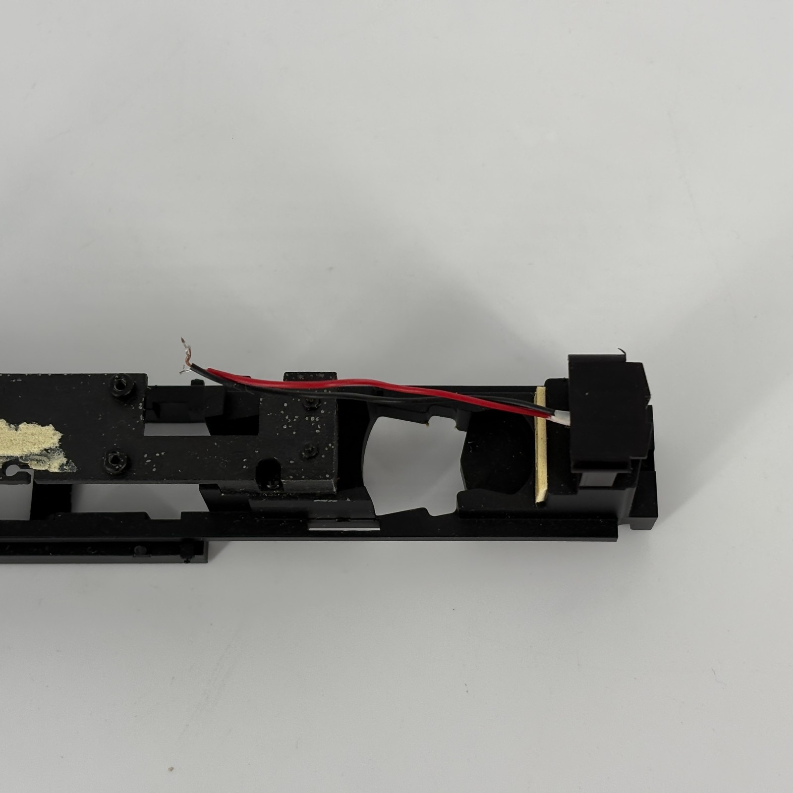 HO BLI Broadway Limited GE C30-7 Replacement Parts: Black Frame Chassis
