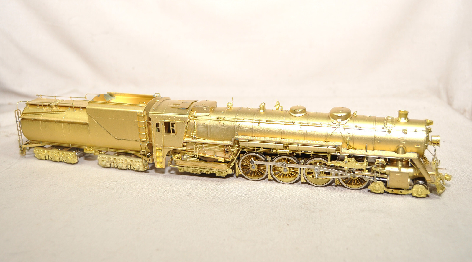 Oriental Limited CN Canadian National / GTW U-3-a 4-8-4 HO Brass -NIB