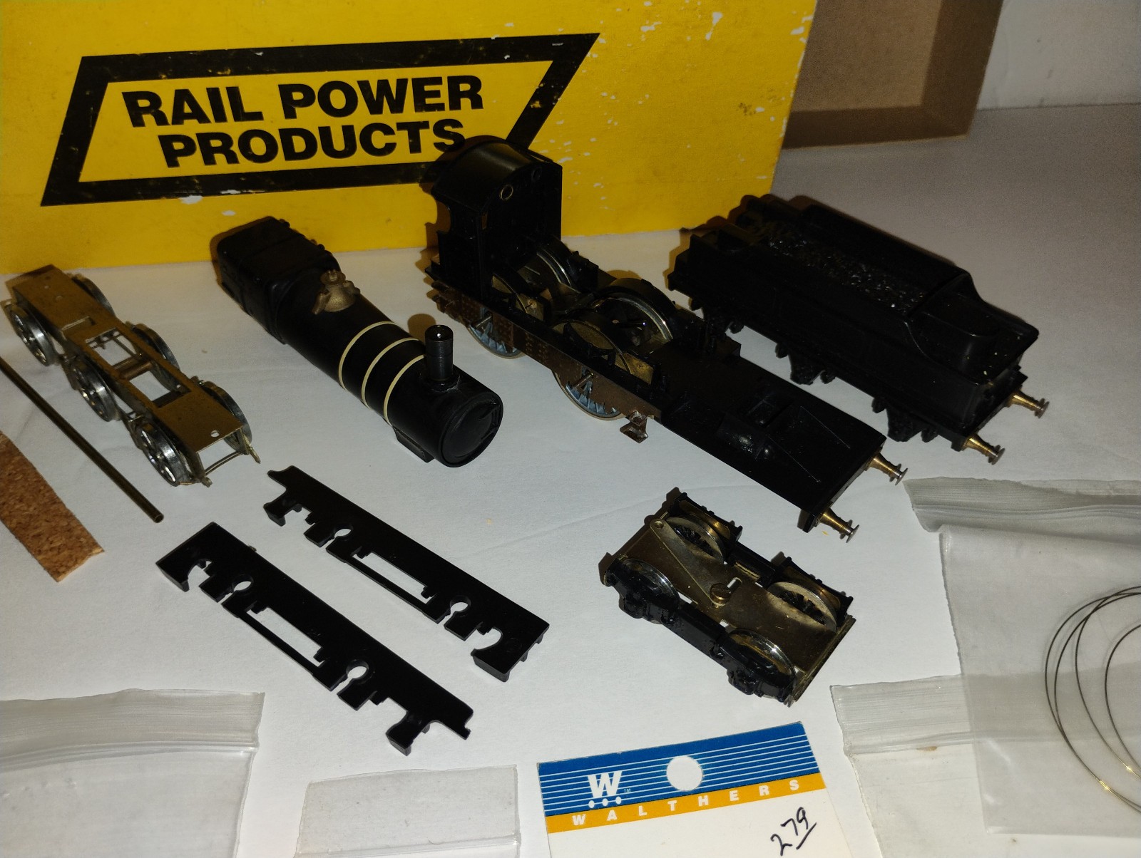 Dapol City of Truro 440, locomotive kit, Branch Lines