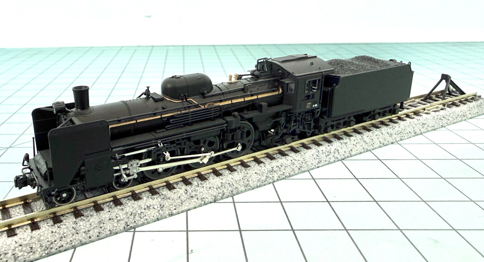 Kato 2024 JNR Steam Locomotive Type C57 1st Edition (N scale)