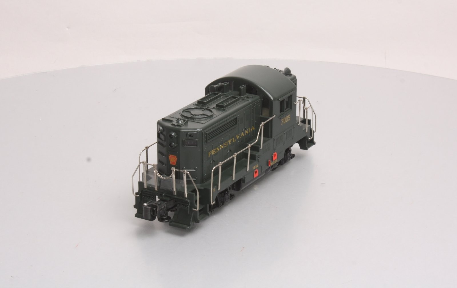 RMT 4153 O Gauge Pennsylvania GP Diesel Locomotive #7005 LN/Box