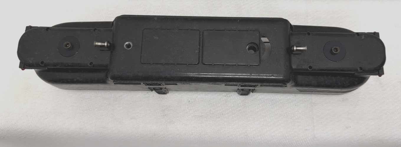 LIONEL ORIGINAL O-GAUGE 2332 GG-1 GREEN SHELL WITH WEIGHT & LIGHT BRACKETS