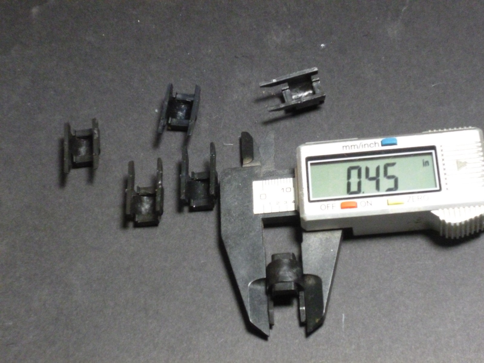 Ho Athearn Diesel locomotive 4 wheel truck workm gear caps 6x