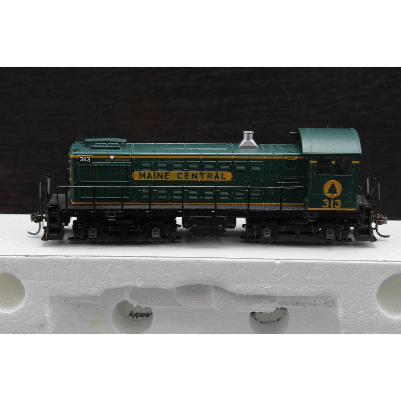 Atlas HO Scale Alco S-4 Diesel Switcher Maine Central 313 Locomotive 8753 Boxed