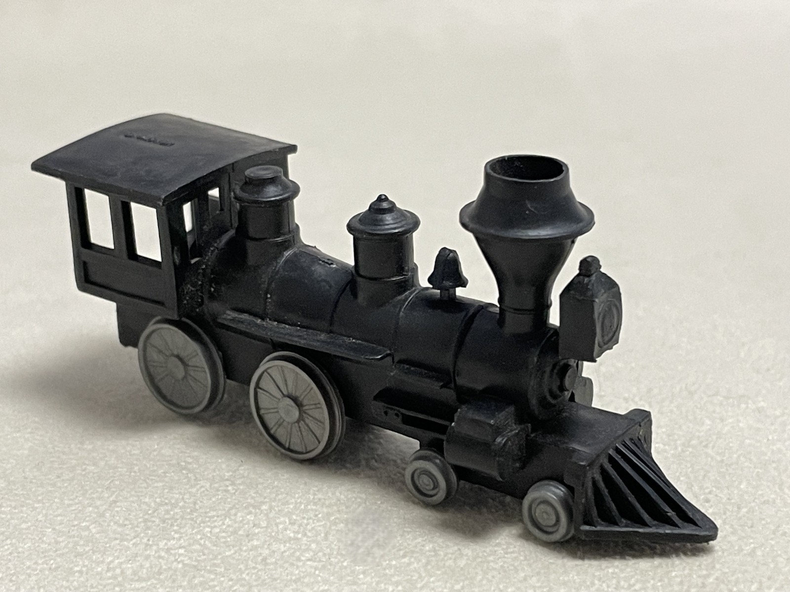 GENERAL STEAM LOCOMOTIVE 3.5″ Mini Train, Vtg 1960s Hong Kong Molded Plastic Toy
