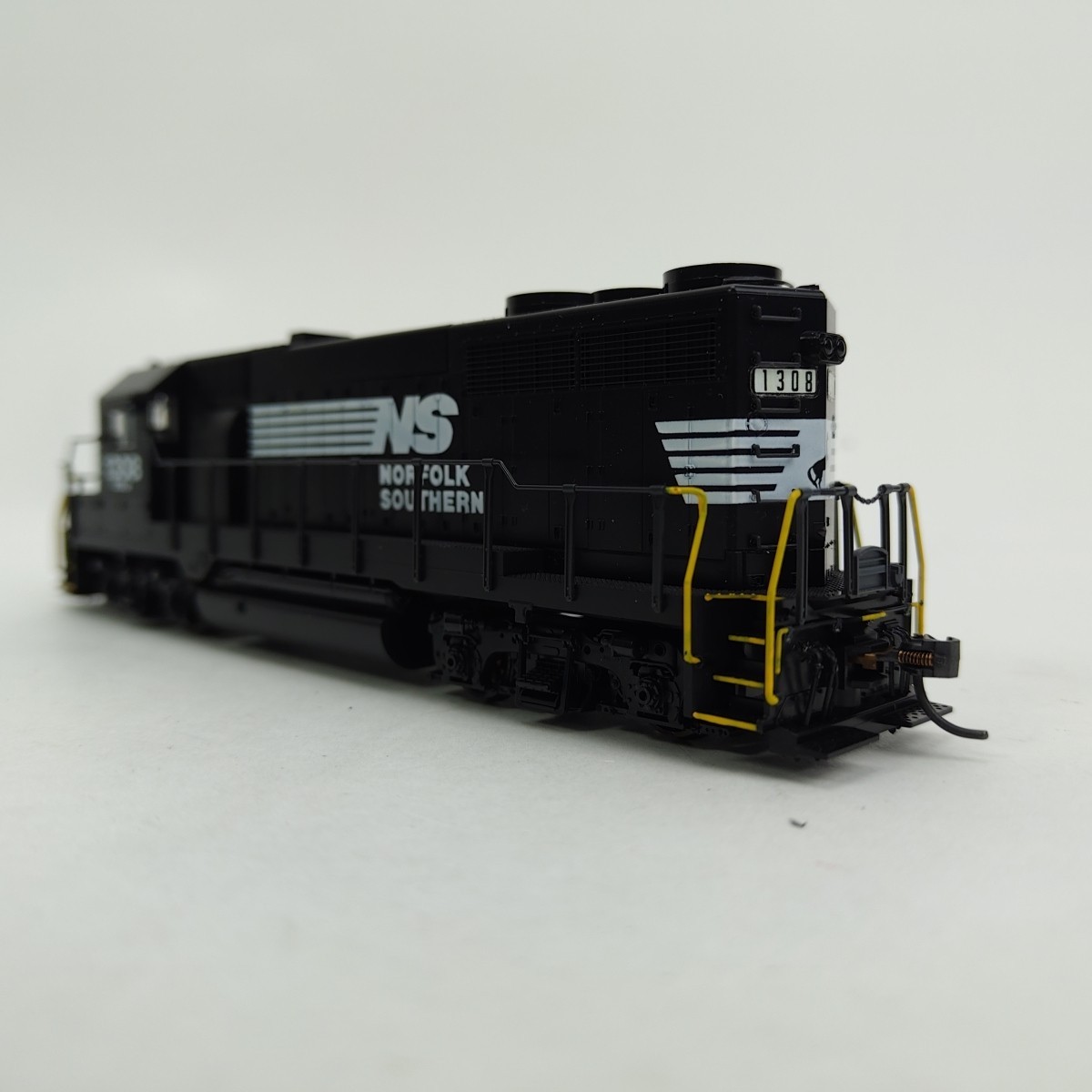 KATO HO Scale EMD GP35 Phase 1a Norfolk Southern #1308 W/O DB Locomotive 37-034