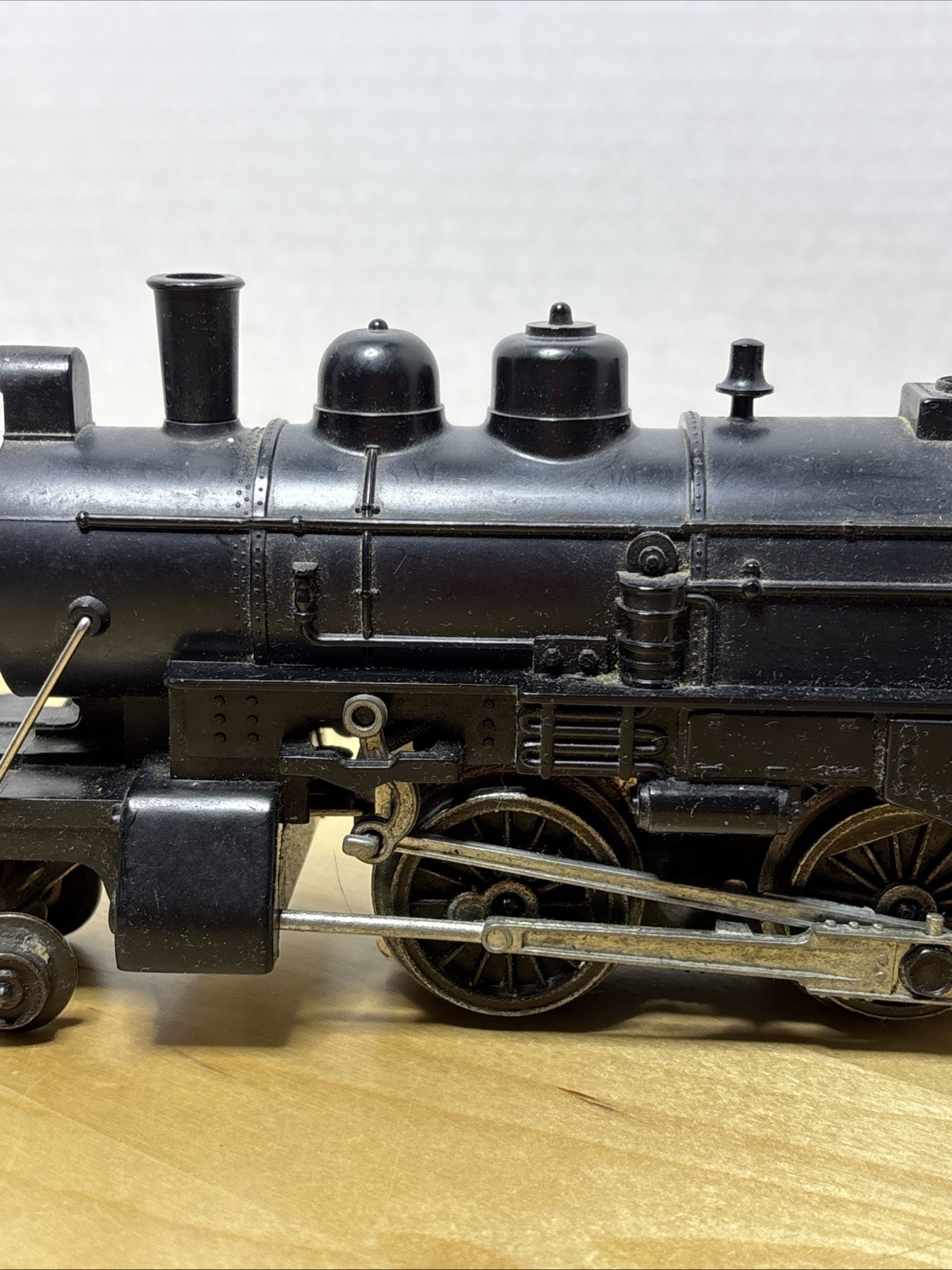 Lionel 8300 Steam Locomotive 2-4-0 ATSF Santa Fe