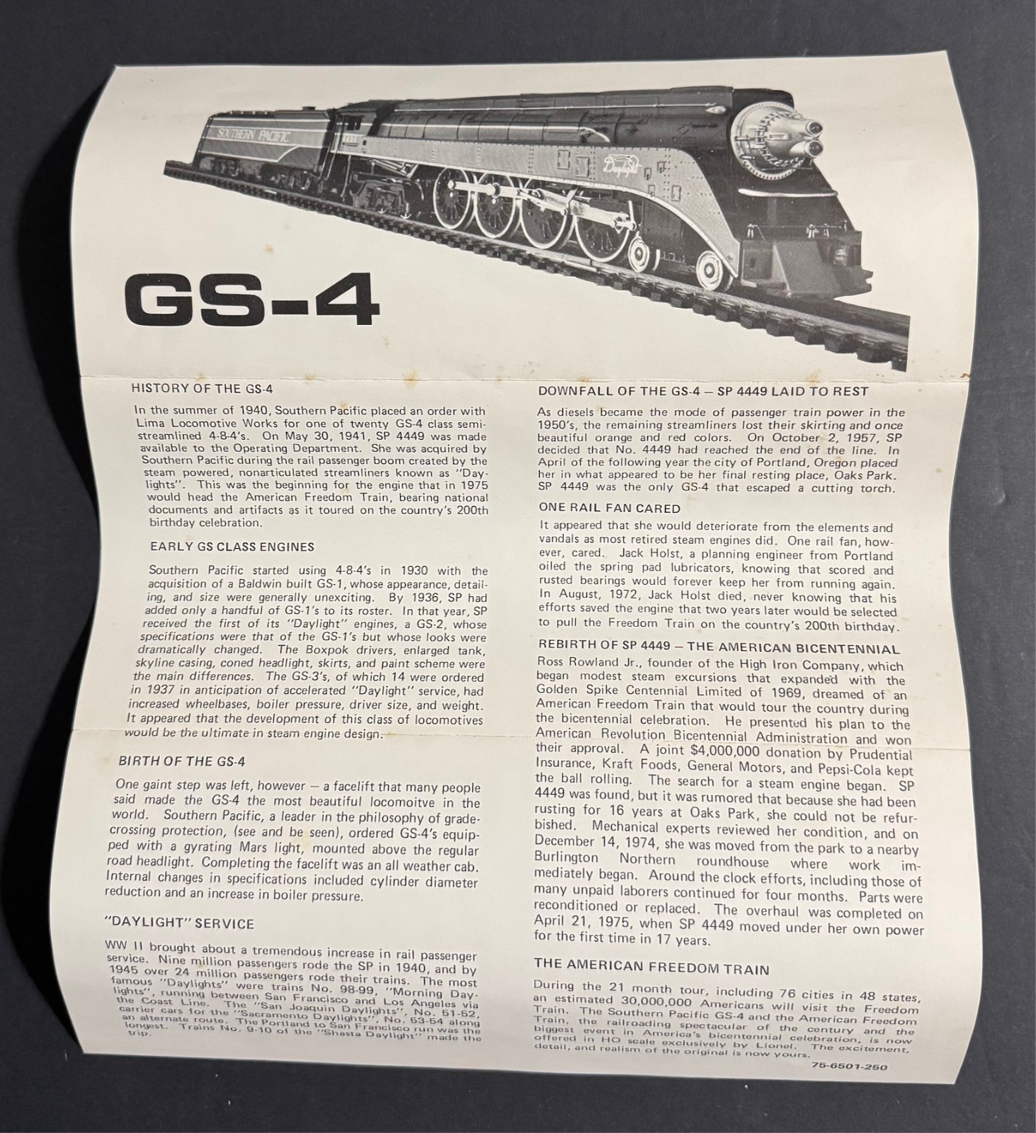 GS.4 Northern 4-8-4 Locomotive 4454 and Tender is Southern Pacific by Lionel HO