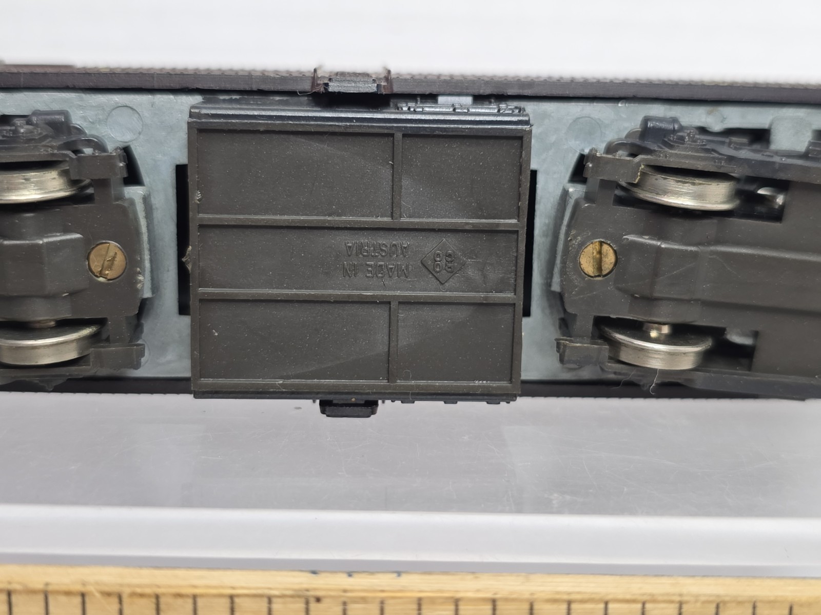 Roco HO Scale Dummy Pennsylvania PRR 5772 FA Diesel Locomotive Need Rear Coupler