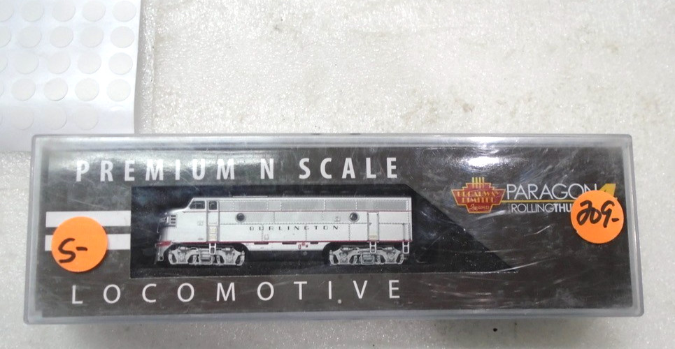 Broadway Limited Paragon N Gauge EMD F3A, CBQ 9960C Burlington Locomotive