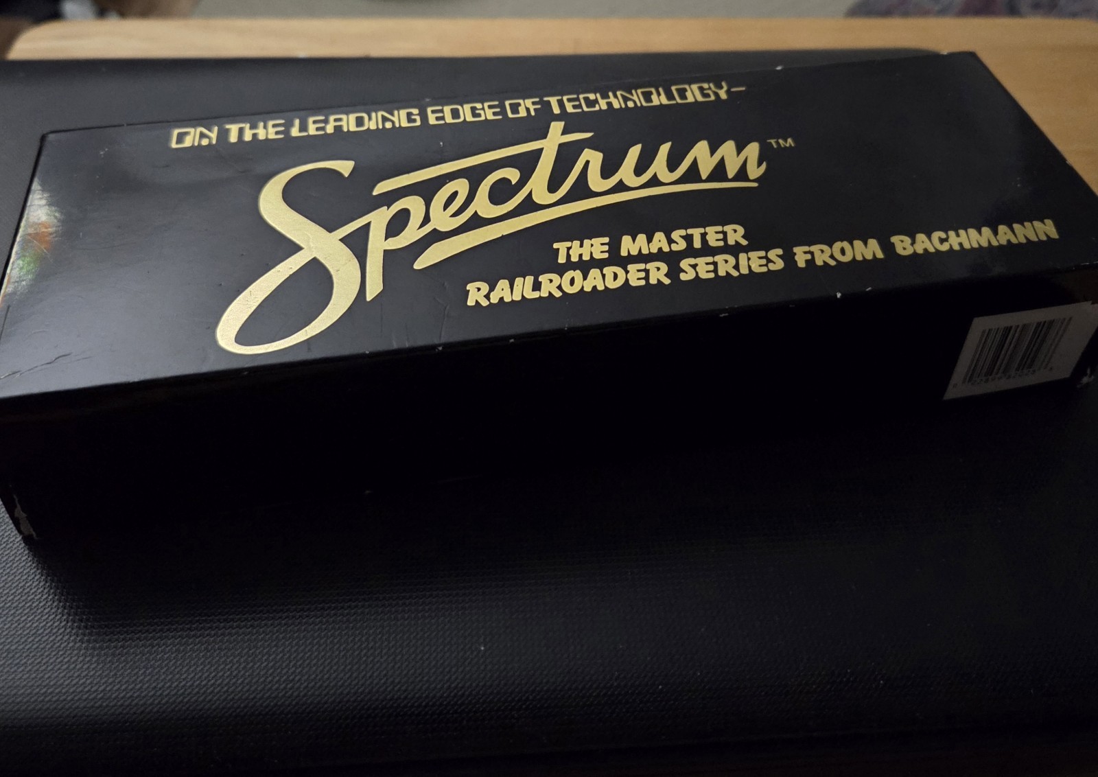 Bachmann Spectrum EMD GP30 HO Diesel Locomotive Nickel Plate Road #90