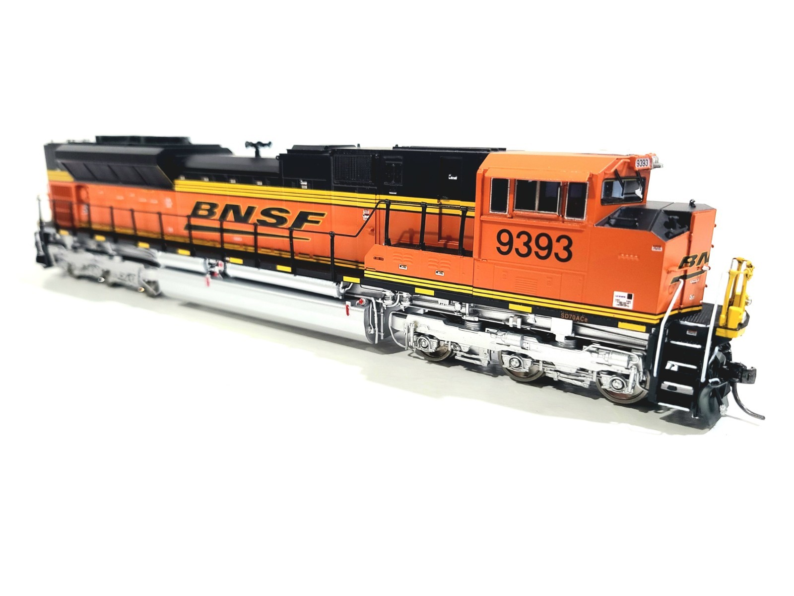 Division Point BNSF SD70ACe Burlington Northern SF #9393 HO Brass DP-2401.1 DCC