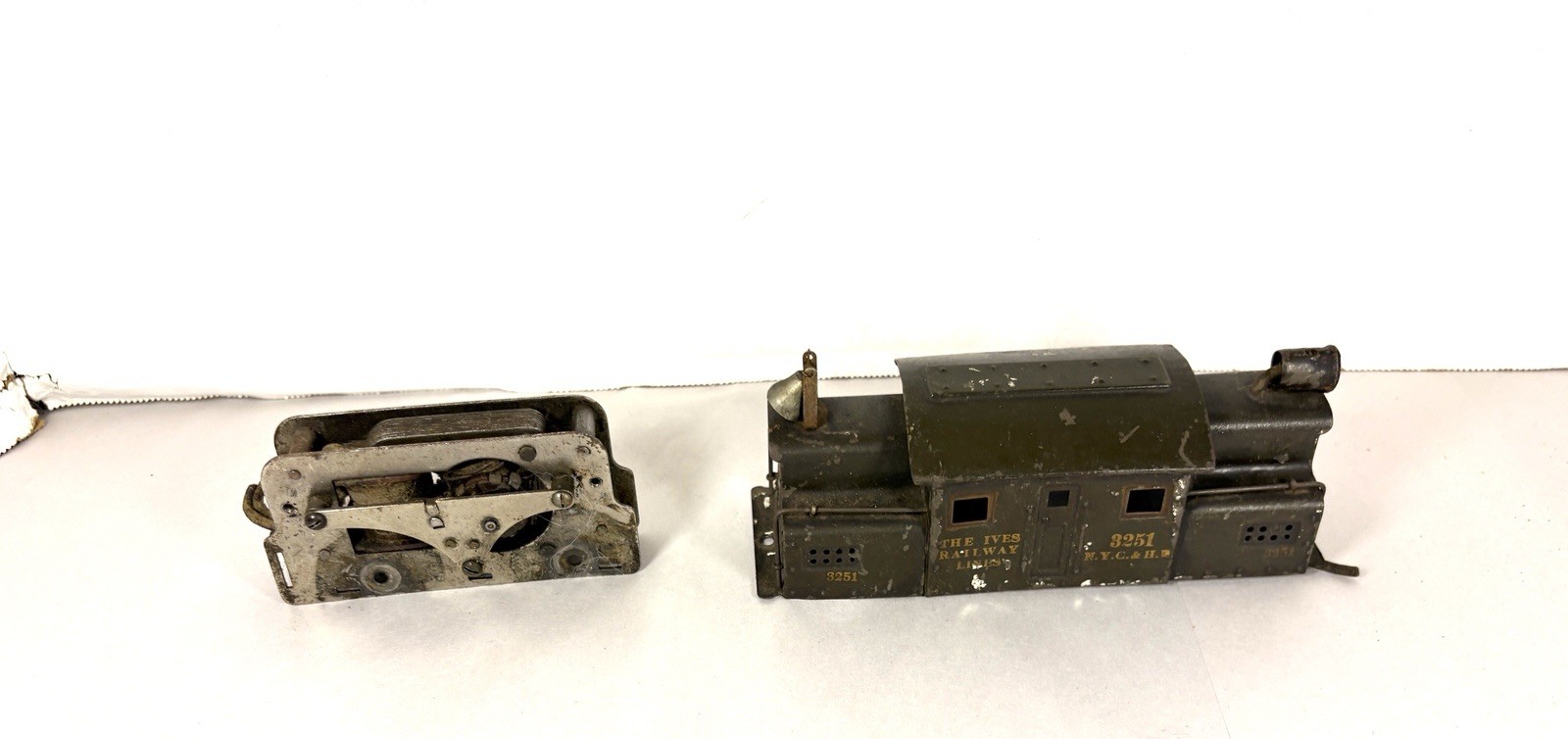 Ives Prewar O Gauge 3251 Shell And Motor.