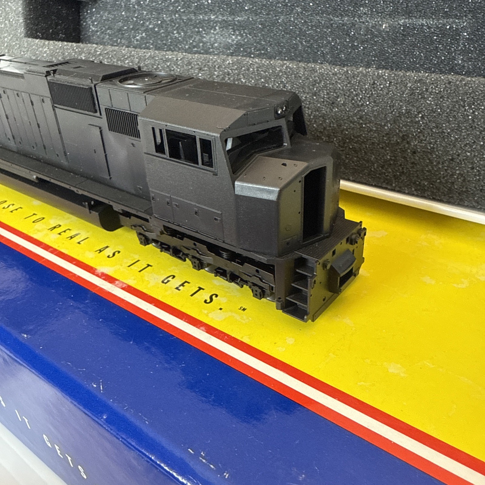 HO Athearn Genesis DCC Ready Undecorated SD70M Susq. Version G6031 Brand New