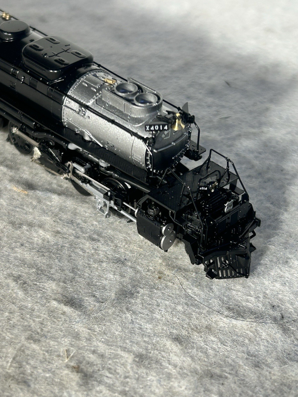 Gorgeous KATO Union Pacific Big Boy Steam Locomotive, 4-8-8-4 # 4014 N Gauge