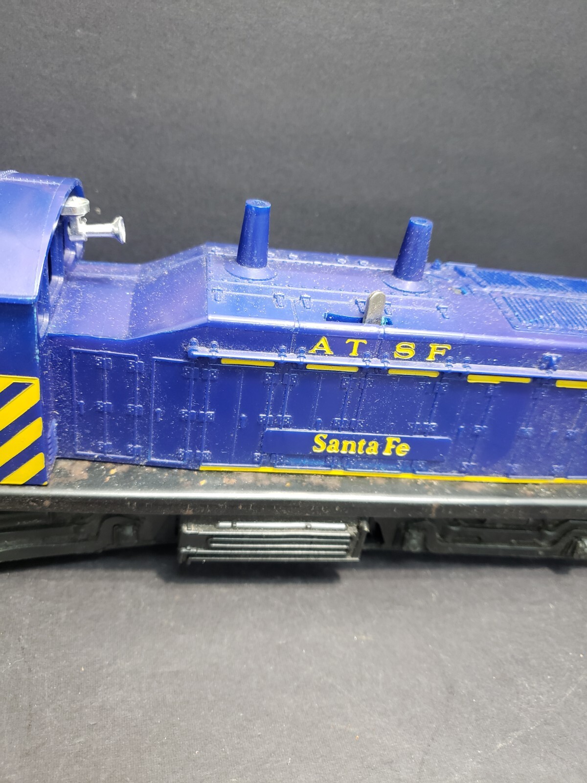 Lionel O Scale Santa Fe ATSF 8010 Switcher Royal Blue Purple Very Good L201