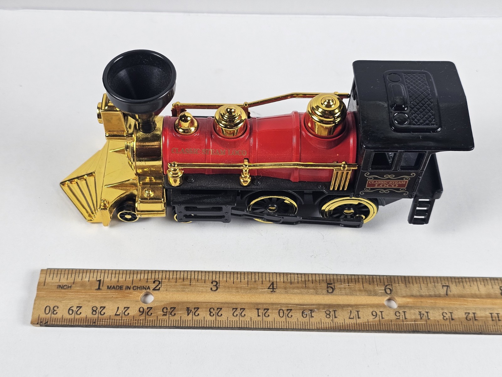 Classic Steam Loco Toy Train Red Black Gold Locomotive 2013 Batch 27517